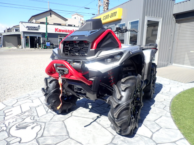 can-am ｱｳﾄﾗﾝﾀﾞｰ  XMR 1000R