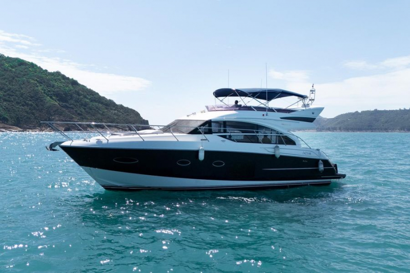 Princess Yachts 52