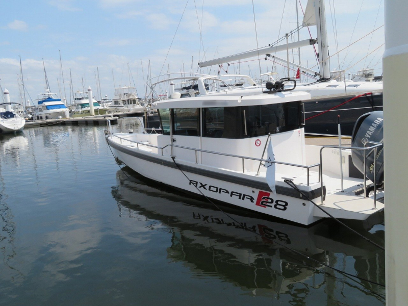 AXOPAR 28 Cabin