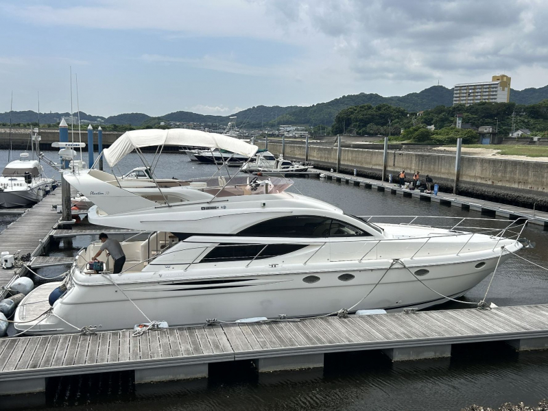 フェアライン 50ファントム 極上美艇。美装中・06モデルFairLineFantomです
