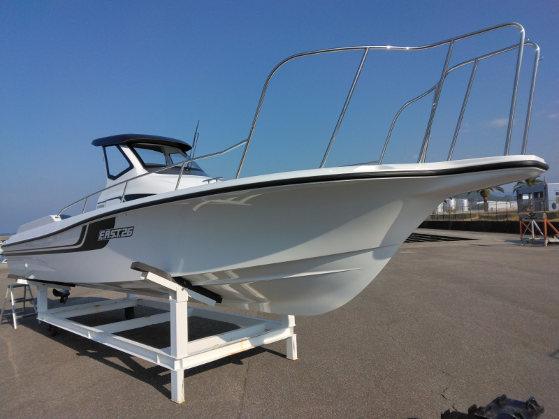 ヤマハ F.A.S.T.26 　10型プロッター魚探（HONDEX）、ローマストスパンカー、ドライバーズシート取付