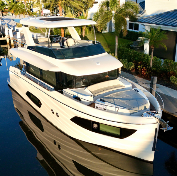アブソルート Navetta52写真