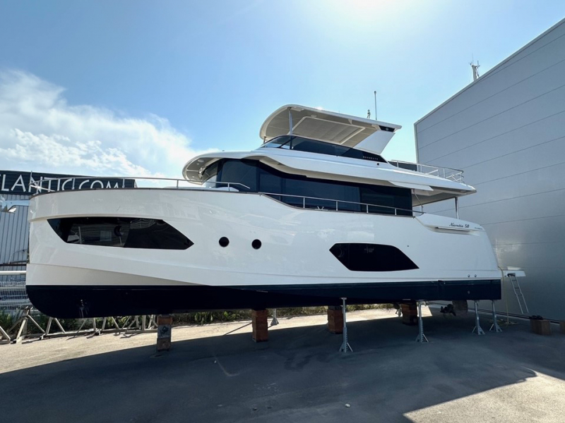 アブソルート Navetta58写真