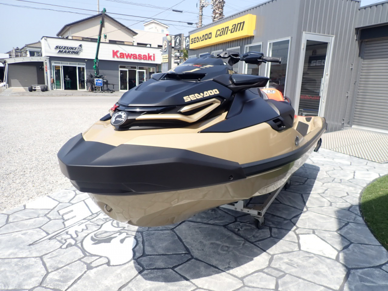 シードゥ RXT-X 325 2025年ﾓﾃﾞﾙのRXT-X325 ﾒﾀﾘｯｸﾀﾝ/ﾗﾊﾞﾚｯﾄﾞ　新艇です♪