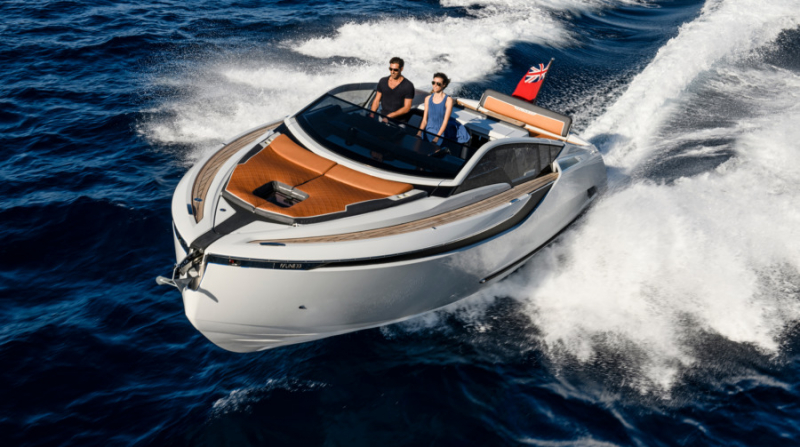 フェアライン F//LINE 33 新艇の受注受付中！INBOARD F-Line ーFAIRLINE日本総代理店ー　