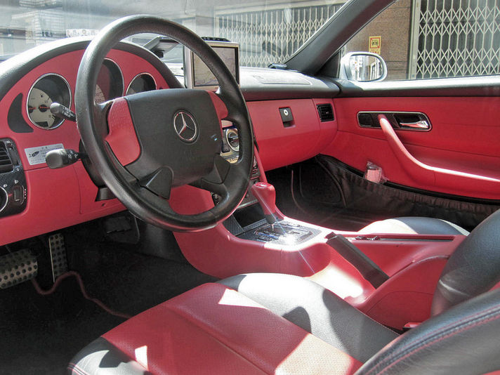 Mﾍﾞﾝﾂ”SLK230ｺﾝﾌﾟﾚｯｻｰ”ｵｰﾄｸﾁｭｰﾙｴｱﾛ 屋内保管禁煙車 ご成約。