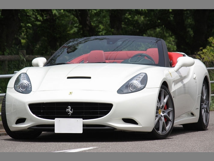 【✨超希少✨】フェラーリ　カリフォルニア　純正 ウィンドディフレクター ✨超希少✨】フェラーリ カリフォルニア 純正 ウィンドディフレクター