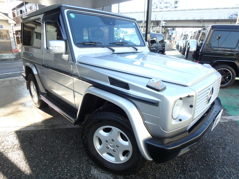 メルセデスベンツ Gクラス G320S　ディーラー車  本革・サンルーフ　ブリリアントシルバー