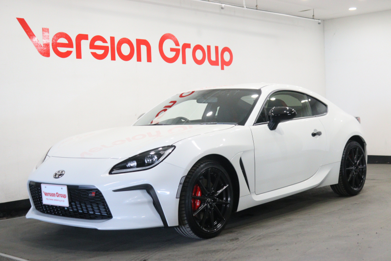 トヨタ GR86 RZ　40thアニバーサリーリミテッド　新車保証継承付　特別仕様車　社外カロッツェリア製メモリーナビ　フルセグ　レーダークルコン　クリアランスソナー　レーンアシスト　衝突被害軽減　ドラレコ　シートヒーター　LED　オートライト　18AW