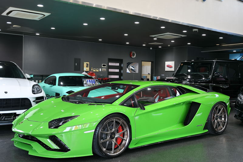 ランボルギーニ アヴェンタドール S 740－4 ディーラー車 特注