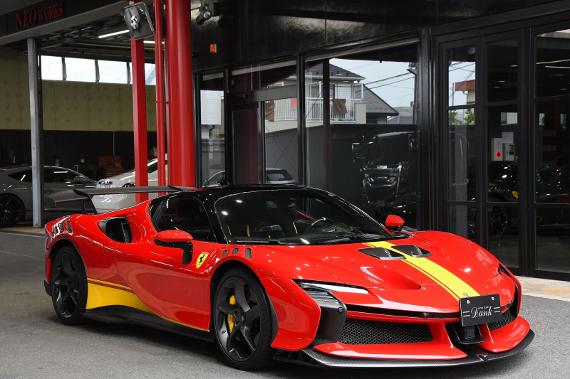 フェラーリ SF90 ストラダーレ SF90XX　ストラーダーレ　ディーラー車　1オーナー　メーカー保証付き