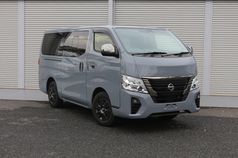 日産 キャラバン GRANDプレミアムGX　2000G　2WD　8人乗り5ナンバーワゴン乗用登録