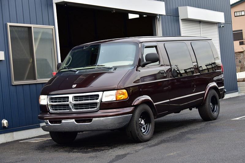 ダッジ ラム バン ミディアム コンバージョン