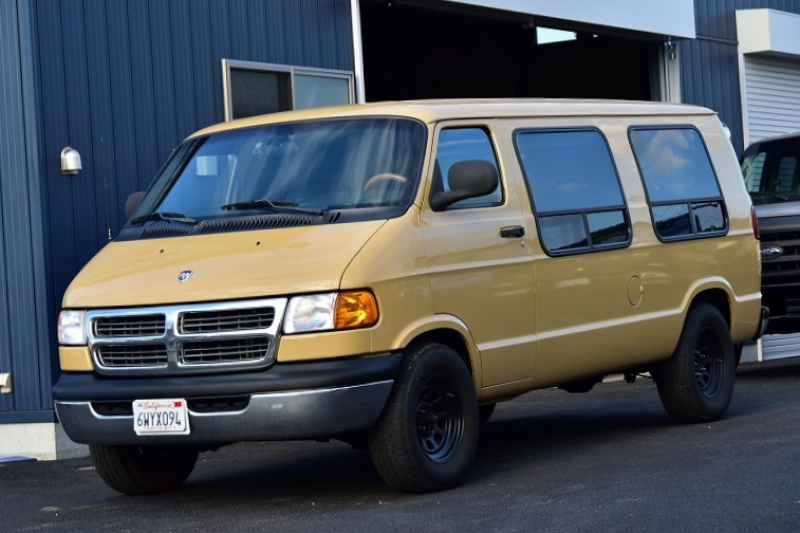 ダッジ ラム バン　ミディアムコンバージョン