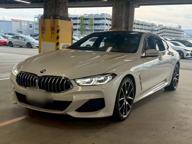 BMW 8シリーズ 840i ｸﾞﾗﾝｸｰﾍﾟ Mｽﾎﾟｰﾂ ﾊﾟﾉﾗﾏSR ﾍﾞｰｼﾞｭ革 ﾊﾟﾜｰｼｰﾄ 前後ﾋｰﾀｰ 前ﾍﾞﾝﾁﾚｰﾀｰ ACC ﾅﾋﾞ TV 全周ｶﾒﾗ harman/kardon HUD BMWﾚｻﾞｰﾗｲﾄ 青ｷｬﾘﾊﾟｰ  Mｽﾎﾟｰﾂ20AW