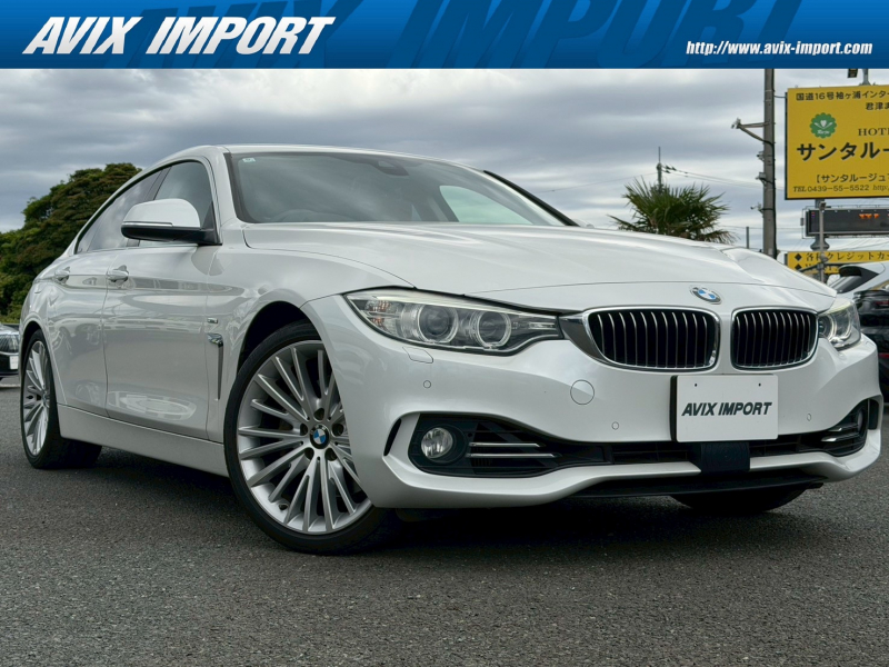 BMW 4シリーズ 435i ｸﾞﾗﾝｸｰﾍﾟ ﾗｸﾞｼﾞｭｱﾘｰ 右H正規D車 茶革 ｼｰﾄﾋｰﾀｰ 純正HDDﾅﾋﾞ HUD 地ﾃﾞｼﾞ Bｶﾒﾗ PDC ACC  純正19AW