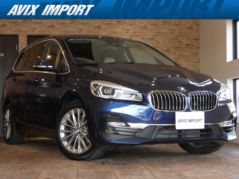 BMW 2シリーズ 218i ｸﾞﾗﾝﾂｱﾗｰ  ﾗｸﾞｼﾞｭｱﾘｰ  右H  当店下取直販  ｺﾝﾌｫｰﾄPKG 白革 ﾅﾋﾞ TV  Bｶﾒﾗ PDC ﾊﾟﾜｰｼｰﾄ ﾋｰﾀｰ ｺﾝﾌｫｰﾄｱｸｾｽ LEDﾍｯﾄﾞﾗｲﾄ  17AW