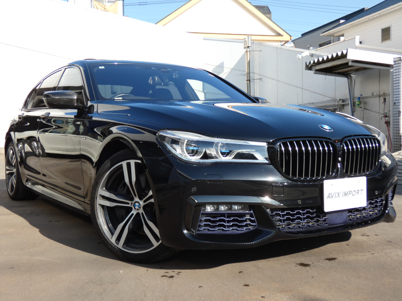 BMW 7シリーズ 750i Mｽﾎﾟｰﾂ ｶﾞﾗｽSR 黒革 ｼｰﾄﾋｰﾀｰ＆ﾍﾞﾝﾁﾚｰﾀｰ 純正HDDﾅﾋﾞ地ﾃﾞｼﾞ harman/kardonｻｳﾝﾄﾞ HUD＆PDC ﾄｯﾌﾟﾋﾞｭｰ+3Dﾋﾞｭｰ BMWﾚｰｻﾞｰﾗｲﾄ Dｱｼｽﾄﾌﾟﾗｽ 純正20ｲﾝﾁAW 禁煙