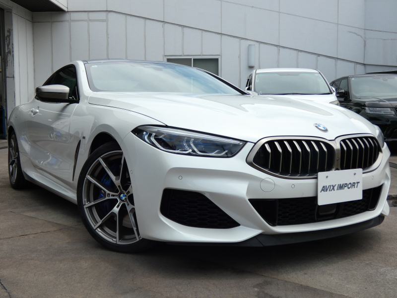 BMW 8シリーズ M850i xDrive Coupe V8ﾂｲﾝﾀｰﾎﾞ ｶｰﾎﾞﾝﾙｰﾌ 黒革 ｱﾙｶﾝﾀｰﾗﾙｰﾌﾗｲﾅｰ ｼｰﾄﾋｰﾀｰ＆ﾍﾞﾝﾁﾚｰﾀｰ 純正HDDﾅﾋﾞ地ﾃﾞｼﾞ harman/Kardonｻｳﾝﾄﾞ HUD Pｱｼｽﾄﾌﾟﾗｽ＆Dｱｼｽﾄﾌﾟﾛ BMWﾚｰｻﾞｰﾗｲﾄ 専用20AW 禁煙