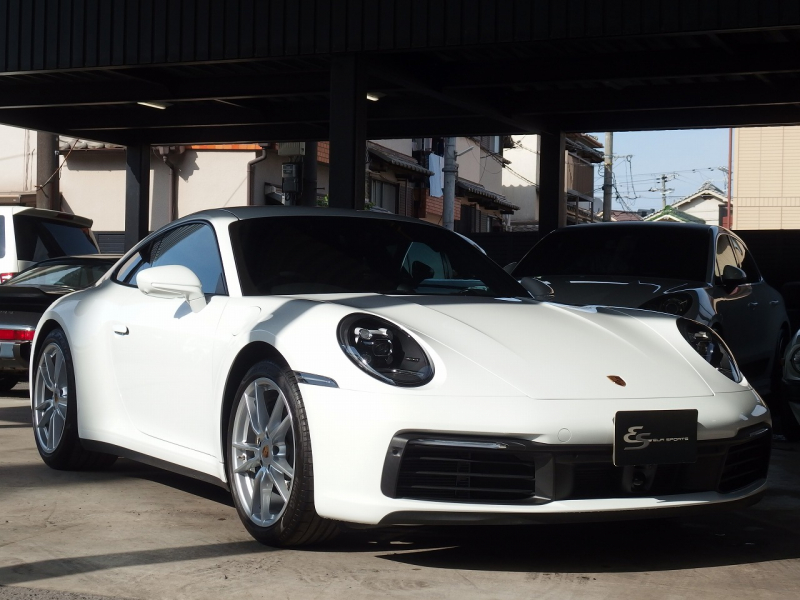 ポルシェ 911(Type992) カレラ　正規ディーラー車　右ハンドル　スポーツクロノPKG　BOSE　スポーツテールパイプ