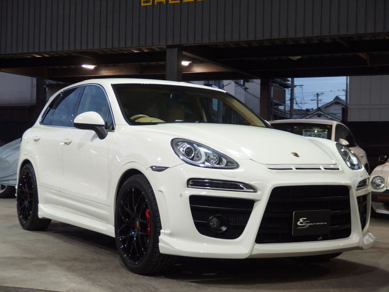 ポルシェ カイエン S　正規ディーラー車　右ハンドル　EUR-GTエアロ