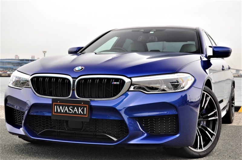 BMW Mシリーズ 最新現行モデルBMW M5専用カラーマリーナベイブルー法人禁煙屋根保管実用的右ハンドルナイトビジョンB&Wオーディオ装備 中古車 情報 IWASAKI