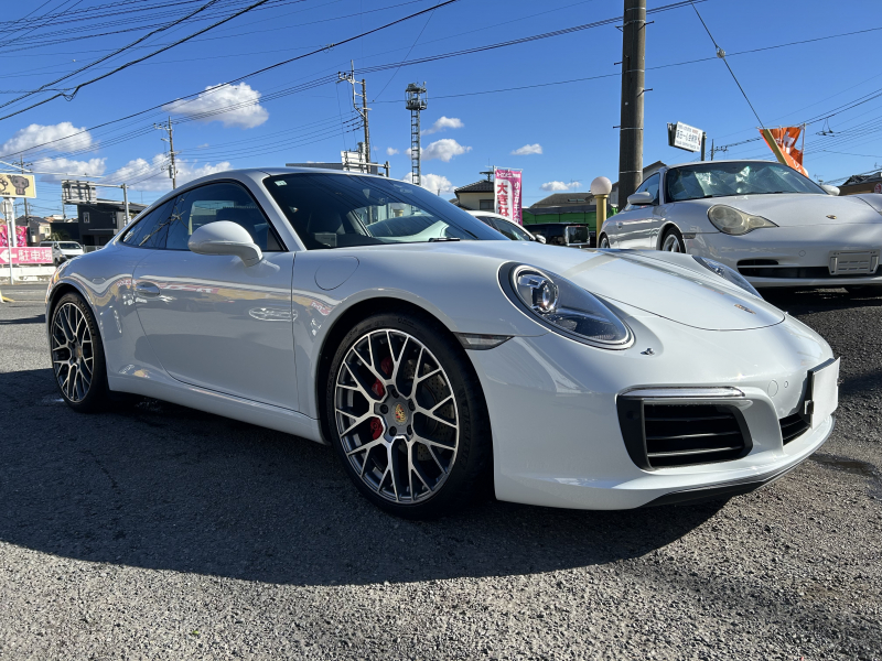 ポルシェ 911(Type991.2) カレラ　PDK　右H　スポーツクロノPKG　スポーツエグゾースト　スパイダー20インチアルミホイール　GTスポーツステアリング　レザーシート　シートヒーター