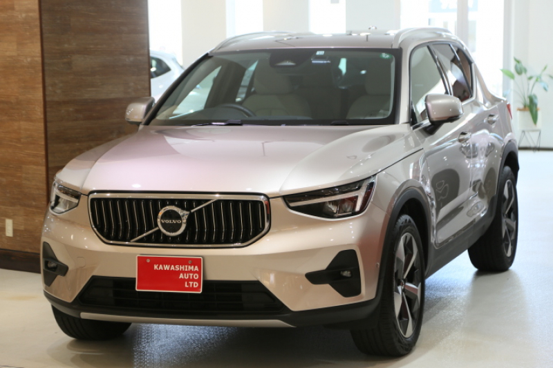 ボルボ XC40 アルティメット B4 AWD