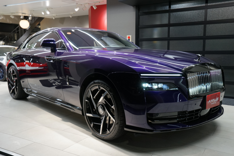 ロールスロイス スペクター ブラックバッジ　D車　1オーナー　オプション1100万円　ビスポークインテリア　 スターライトドア/ルーフ