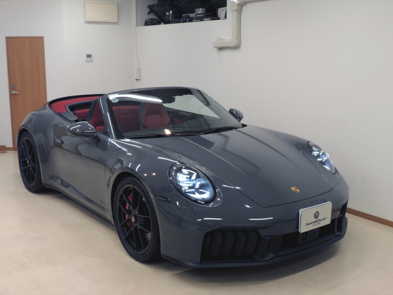 ポルシェ 911(Type992) 911カレラ4　GTS　カブリオレワンオーナー　ユーザー様買取車両　スポーツクロノ　レッドキャリパー　フロント20インチリア21インチ　フロントアクスルリフトシステム　　ポルシェスケジュールドメテナンスプラン加入