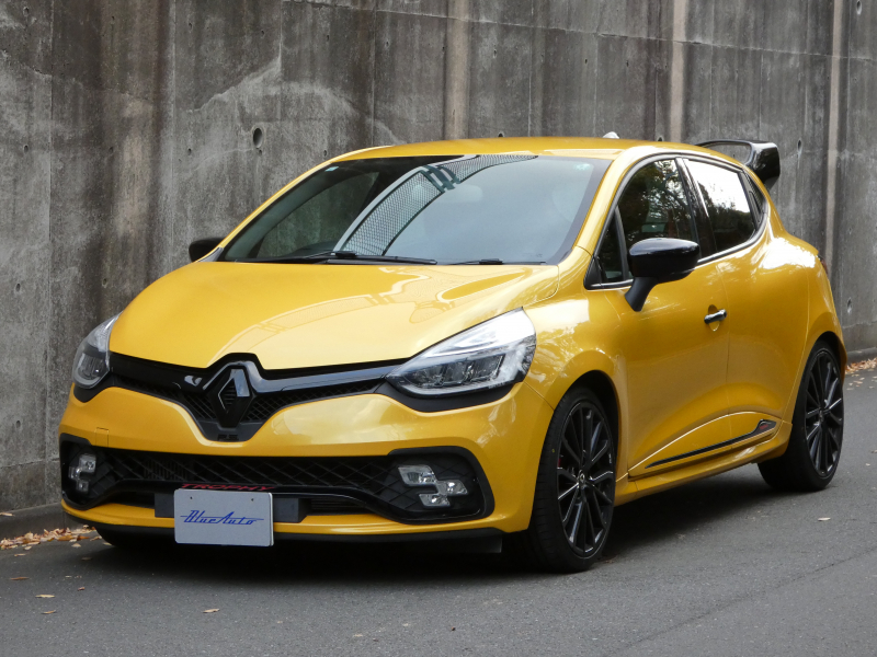 ルノー ルーテシア ルノースポールトロフィアクラポヴィッチ　限定100台