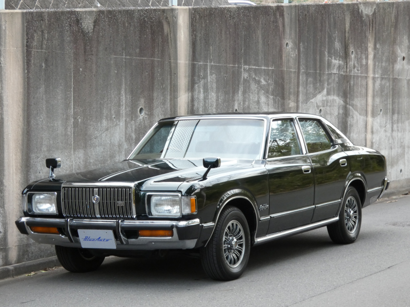 トヨタ クラウン ロイヤルサルーン　レザーインテリア