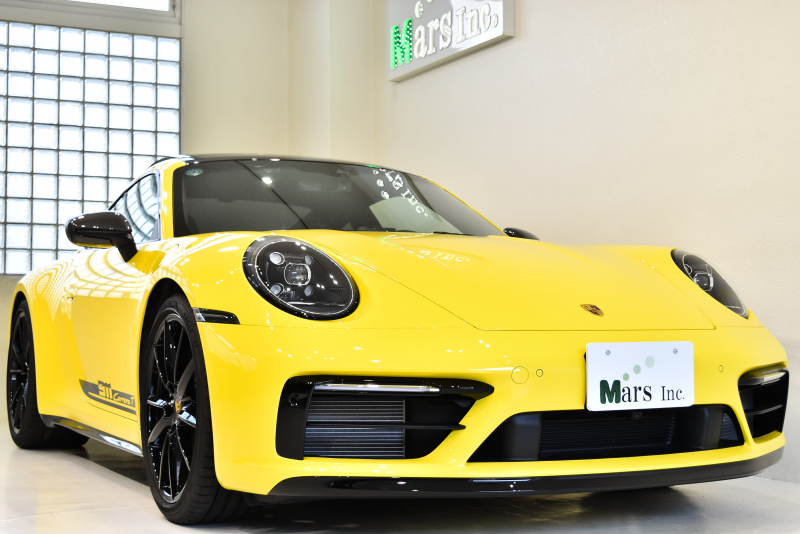 ポルシェ 911(Type992) カレラT 8速PDK 正規ディーラー車 PTSペイント：スピードイエロー スポーツデザインパッケージ インテリアトリムパッケージ 電動ガラスサンルーフ リアシートレス 左ハンドル