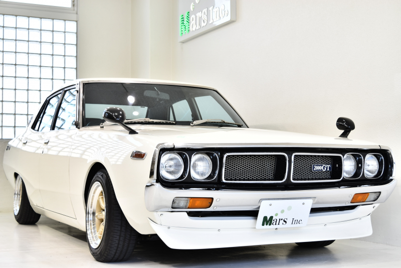 日産 スカイライン 2000GT GC110 5速マニュアル L28エンジン換装 公認取得済 SOLEX44Φ3連キャブレター タコ足エキゾーストマニホールド デュアルマフラー RSワタナベ14インチホイール