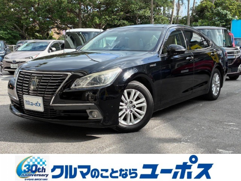 トヨタ クラウンハイブリッド ロイヤルサルーンG　ベージュ革シート　ベンチレーション　全席イージークローザー　サンシェード　純正メーカーナビ