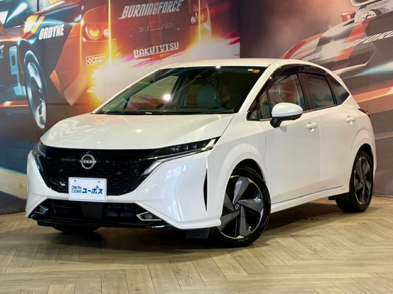 日産 オーラ Gレザーエディション　OP10年保証対象　純正ナビ（Bluetooth/フルセグ/USB/HDMI)　アラウンドビューモニター　デジタルインナーミラー　BOSEサウンドシステム　置くだけ充電　シートヒーター　レザーシート　ETC　LEDヘッドライト　ハンドルヒーター