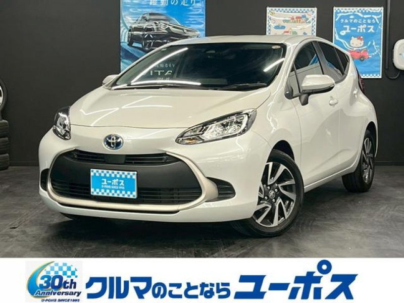 トヨタ アクア G　純正ナビ　バックモニター　クルーズコントロール　トヨタセーフティーセンス　オートマチックハイビーム　AC100V　ウィンカーミラー　キーレス／スマートキー　ETC