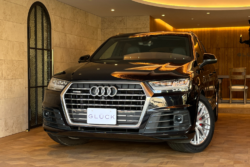 アウディ Q7 3.0 TFSI クワトロ S-lineパッケージ パノラマサンルーフ