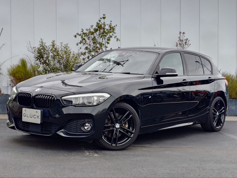 BMW 1シリーズ 118d Mスポーツ エディション シャドー　1オーナー ACC 黒革 18インチAW LEDライト パーキング＆コンフォートPkg ブラックグリル 電動スポーツシート Mエアロ ダコタレザー Mスポーツサス リアビューカメラ シートヒーター レーンデパーチャー 軽減ブレーキ