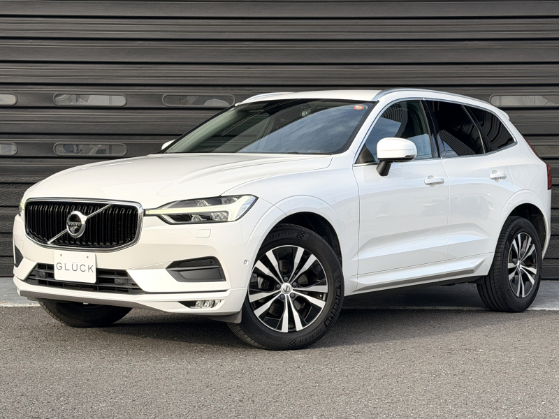 ボルボ XC60 D4 AWDモメンタム 4WD 1オーナー 禁煙車 全席シートヒーター ステアリングヒーター 360度カメラ パワーテールゲート パークアシスト デジタルTV ハーフレザー Bluetooth接続 純正18AW ACC コーナーセンサー シートメモリー