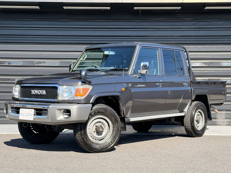 トヨタ ランドクルーザー 70ピックアップ4.0 4WD 30周年記念モデル 禁煙車 V6 5MT レザー調シートカバー バックカメラ デジタルテレビ CD Bluetooth接続 リアシートヒーター ETC パワステ パワーーウィンドウ 前後デフロック サイドステップ 純正16インチ