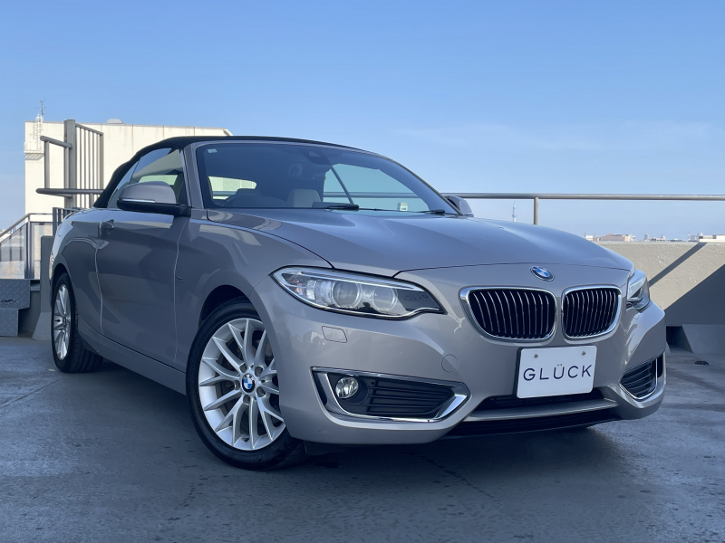 BMW 2シリーズ 220iカブリオレ ラグジュアリー　レザーPKG　ダコタレザー/オイスター　シートヒーター　