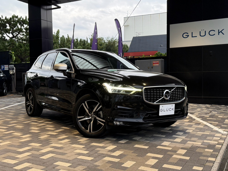ボルボ XC60 D4 AWD Rデザイン 4WD　新品タイヤ入替/360°カメラ/メモリー付きRデザイン専用シート/シートヒーター/フルセグTV/ETC/19インチアルミホイール/アダプティブクルコン/