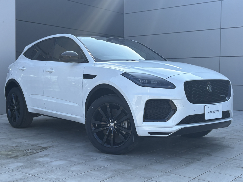 ジャガー E-PACE RダイナミックHSE2.0L P250 4WD 1オーナー パノラミックルーフ クリアサイトインテリアビューミラー 16way電動フロントシート(ヒーター＆ベンチレーション付き) リアシートヒーター コンフィギュラブルキャビンライティング プライバシーガラス ハンズフリーパワーテールゲート
