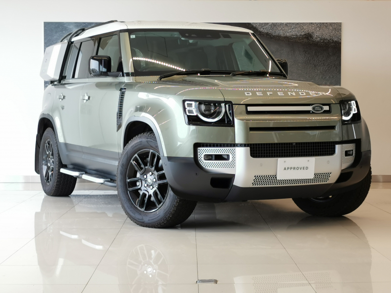 ランドローバー ディフェンダー 110 S 3.0L D300 1オーナー 7人乗り エアサス 3ゾーンクライメートコントロール(リアクーリングアシスト) MERIDIANサウンドシステム コントラストルーフ(ホワイト) ClearSightインテリアリアビューミラー コールドクライメートパック 禁煙車 プライバシーガラス 19インチstyle6010ブラック LEDヘッドライト