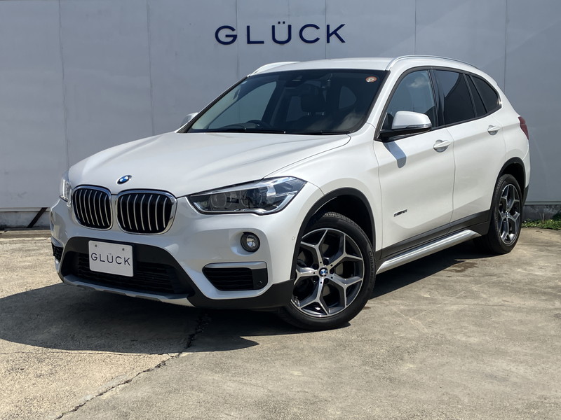 BMW X1 sドライブ18i xライン　ACC　18インチアロイ・ホイール　 ハーフレザーシート　 LEDヘッドライト　フロント・リアフォグランプ　　8.8インチディスプレイ　バックカメラ　ステアリングスイッチ 　本革巻きステアリング