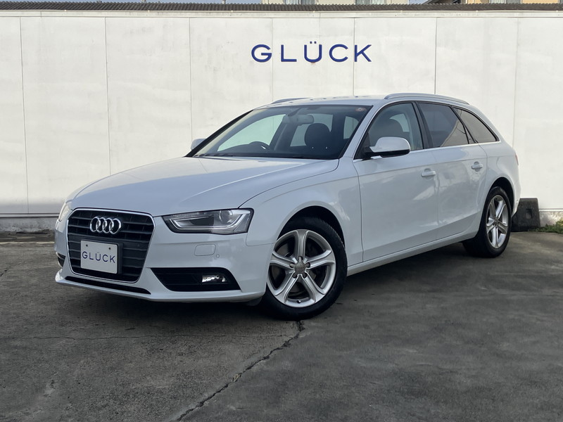 アウディ A4アバント 2．0TFSI／禁煙車／純正ナビ／バックカメラ／パワーシート／シートヒーター／HIDライト／純正18AW／電動パーキング／ETC／