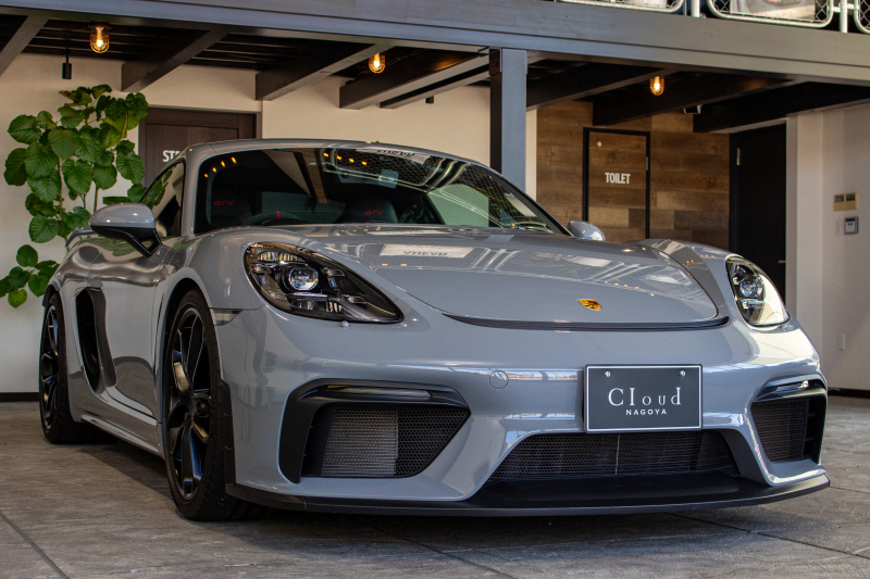 ポルシェ 718 ケイマン GT4　PDK　トゥルーナルドグレー(ラッピング)　AKRAPOVICマフラー(バルブコントローラー付き)