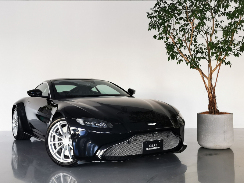 アストンマーティン ヴァンテージ 4.0L V8 RHD 2019MY　20inchフォージドシルバーホイール　インテリアパック-スポーツプラスコレクション　マットブラックテールパイプ　アストンマーティンプレミアムオーディオ　ブラインドスポットモニタリング　360°カメラ　認定中古車保証