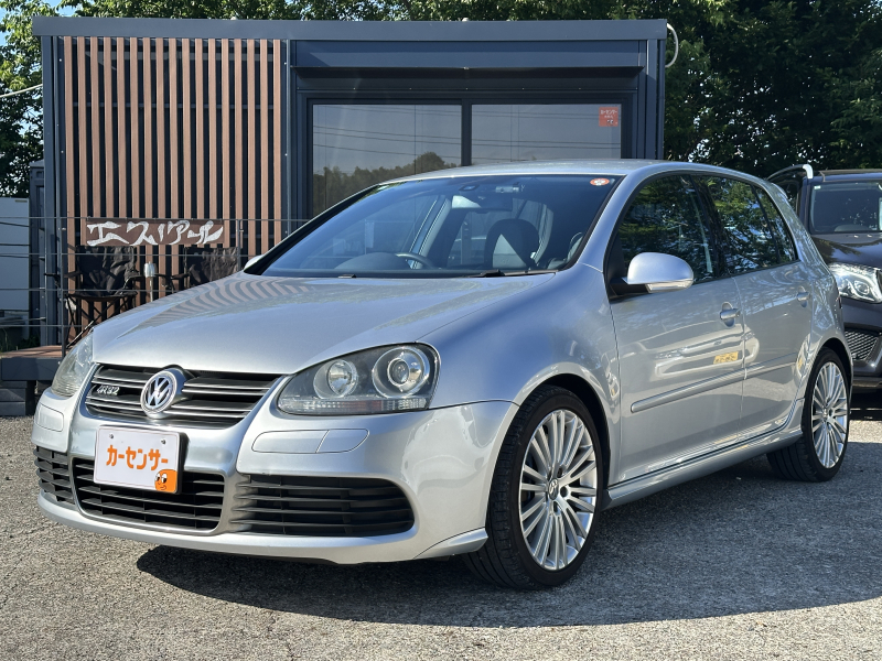 フォルクスワーゲン ゴルフ R32